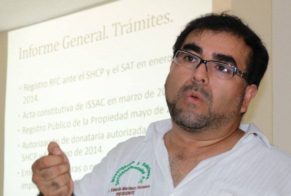 Dr. Eduardo Martínez Romero